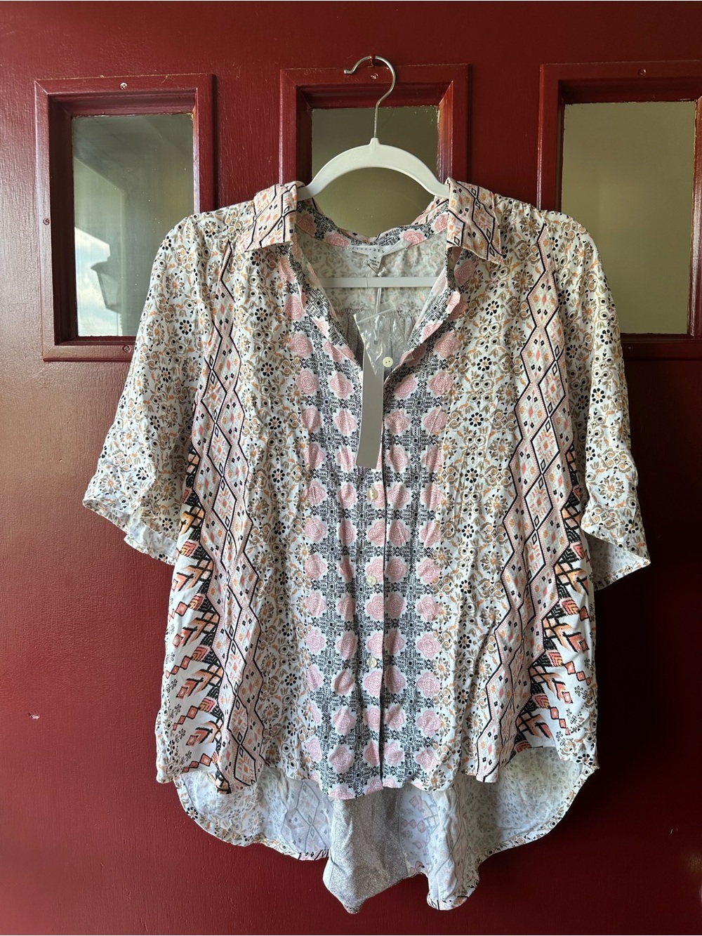 Jane + Delancey Lightweight Floral Print Blouse in Pink- Black and Green